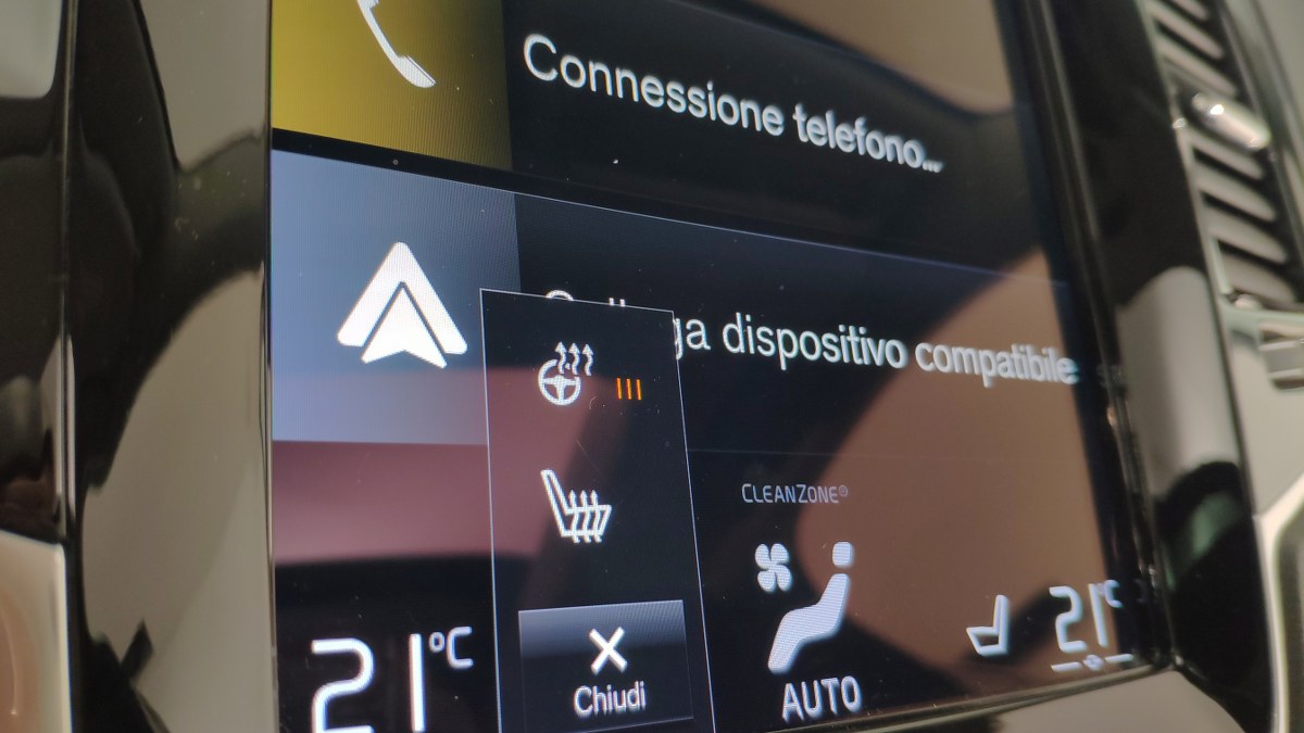 Volvo XC90 2022 من إيطاليا