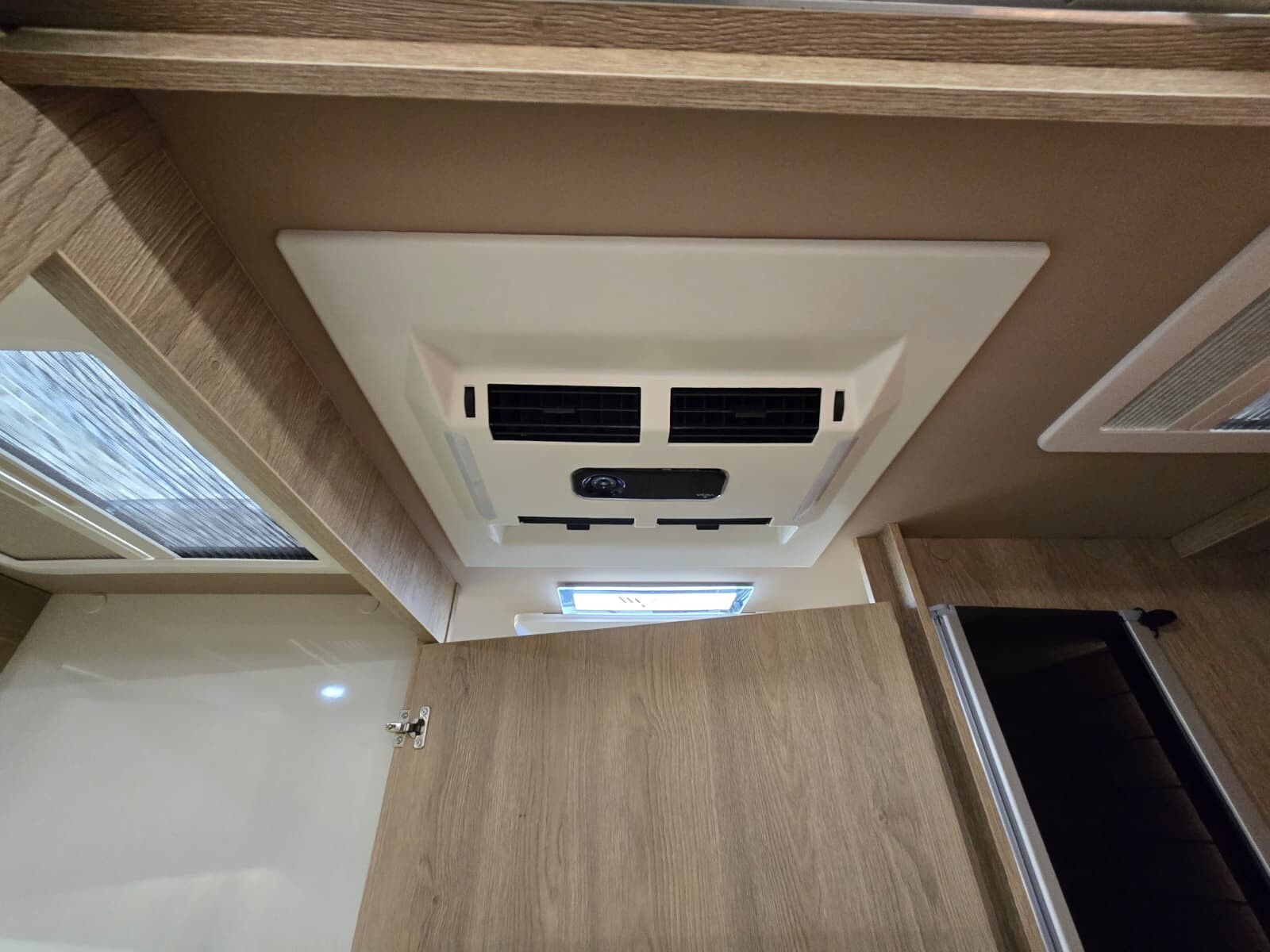 Mobilvetta KEA I 86 motorhome - camper