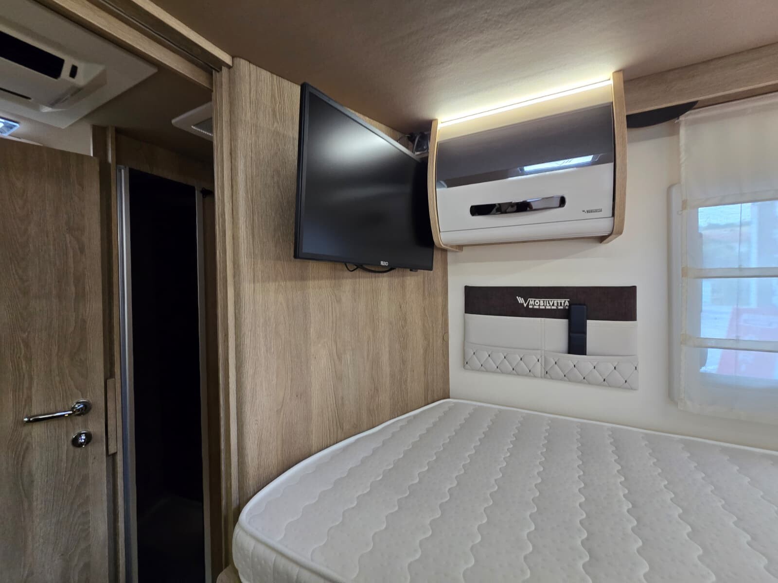 Mobilvetta KEA I 86 motorhome - camper