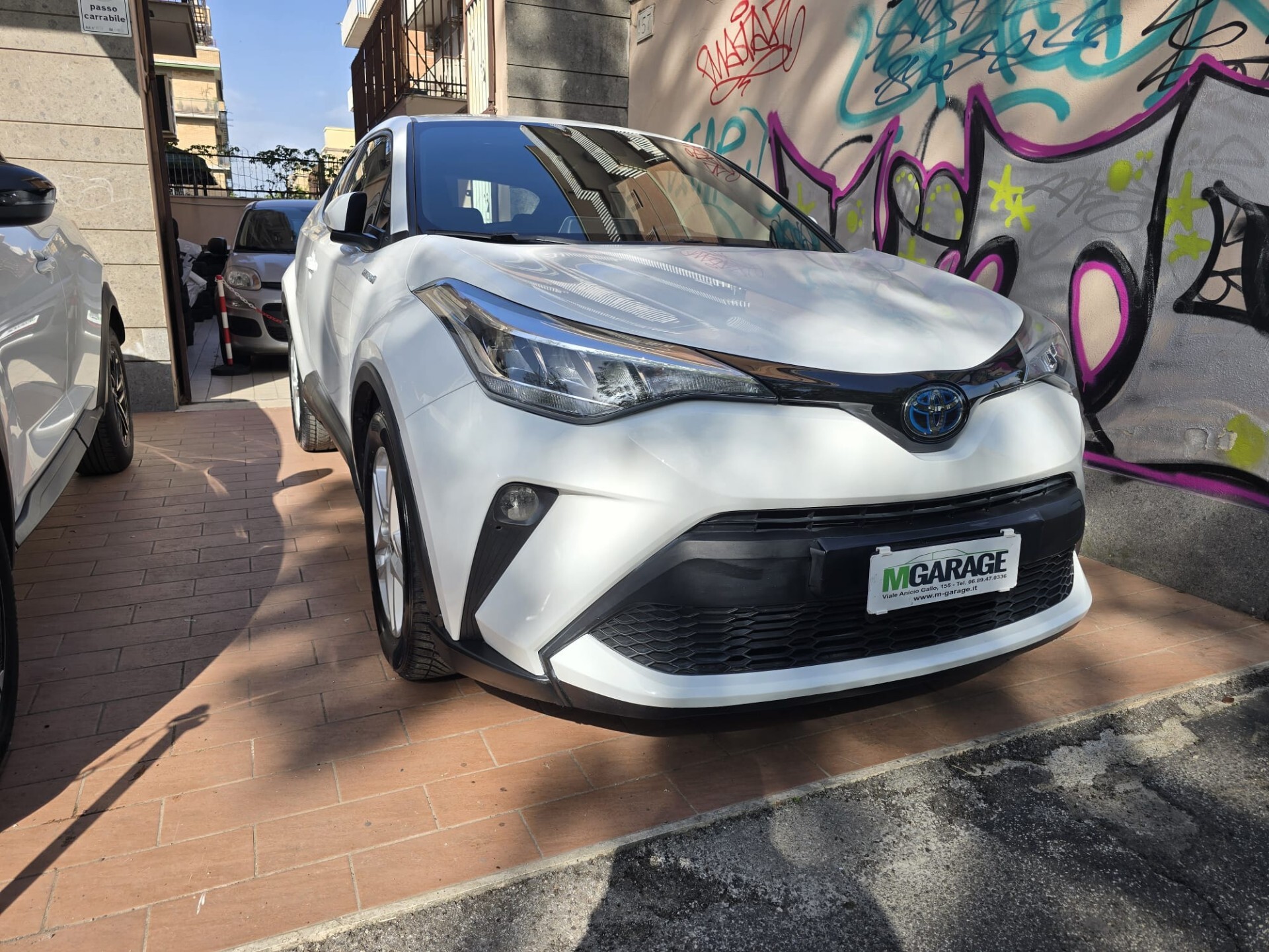 Toyota C-HR C-HR 1.8 Hybrid E-CVT Business