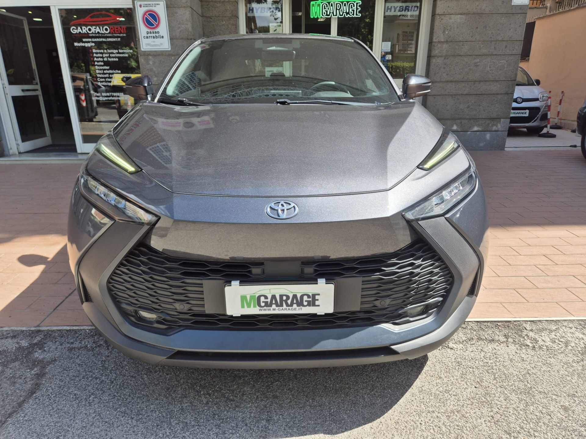 Toyota C-HR C-HR 1.8 Hybrid E-CVT Business