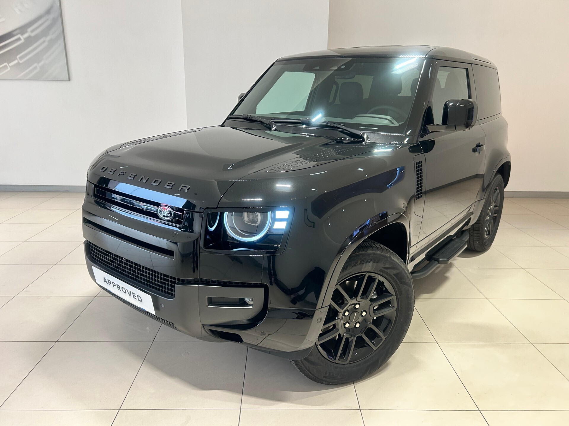 Foto Land Rover Defender 90 3.0D I6 200 CV AWD Auto X-Dynamic SE my26