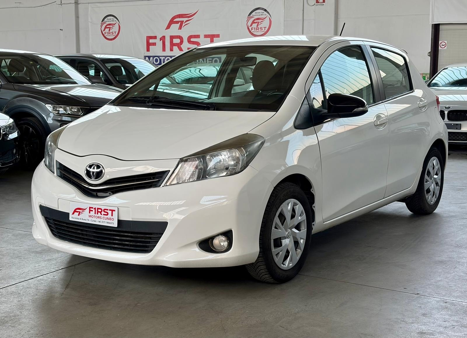 Toyota Yaris Yaris 1.3 5 porte Lounge usata a Cuneo - immagine 4