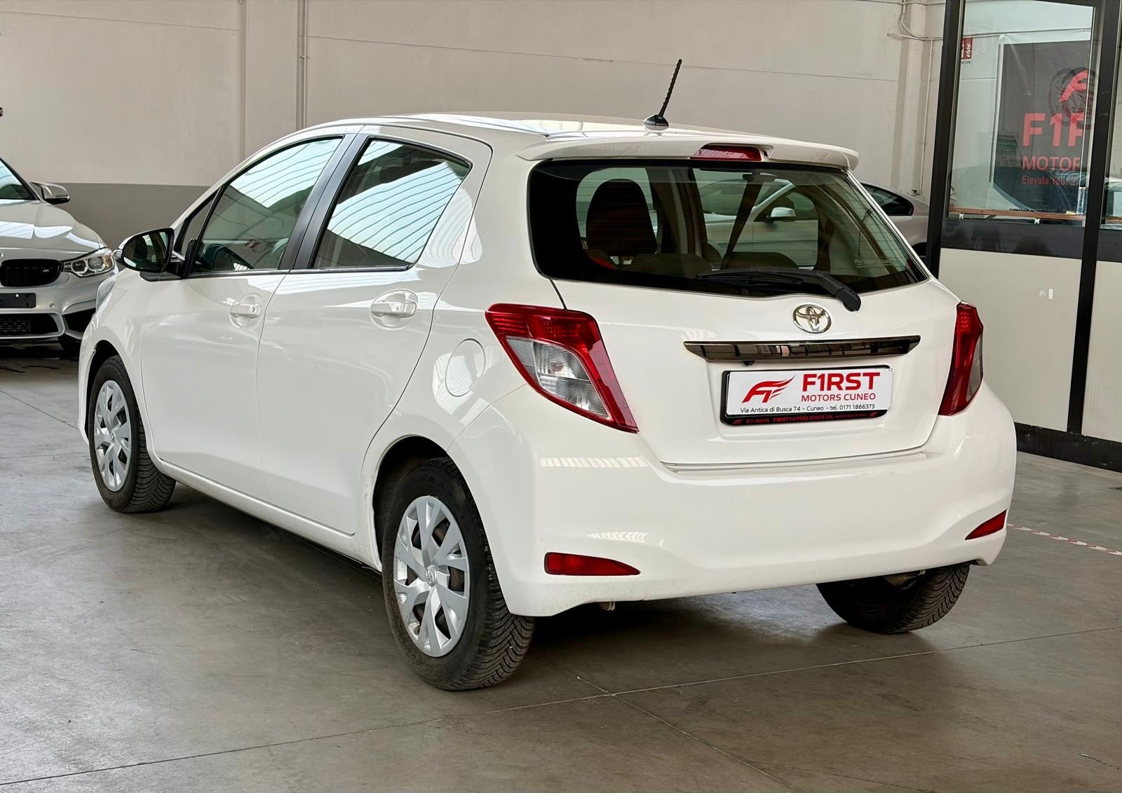 Toyota Yaris Yaris 1.3 5 porte Lounge usata a Cuneo - immagine 7