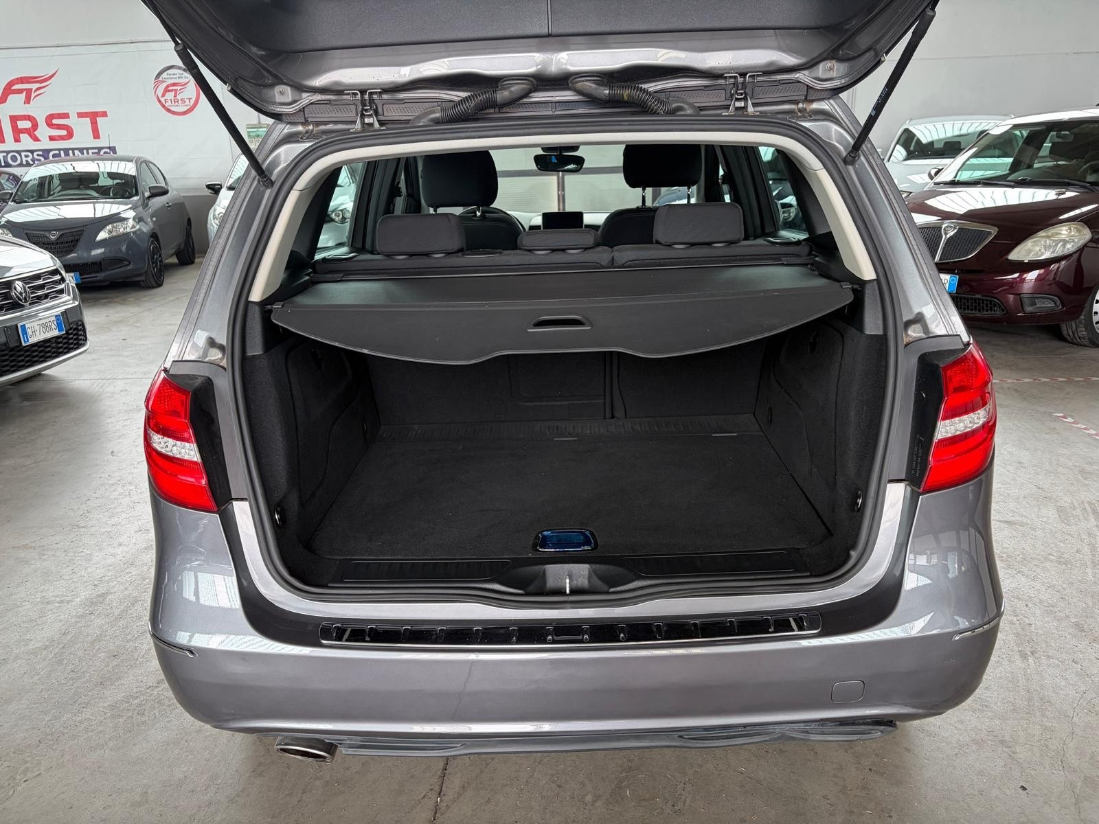 Mercedes-Benz B 180 B 180 CDI BlueEFFICIE… usata a Cuneo - immagine 8