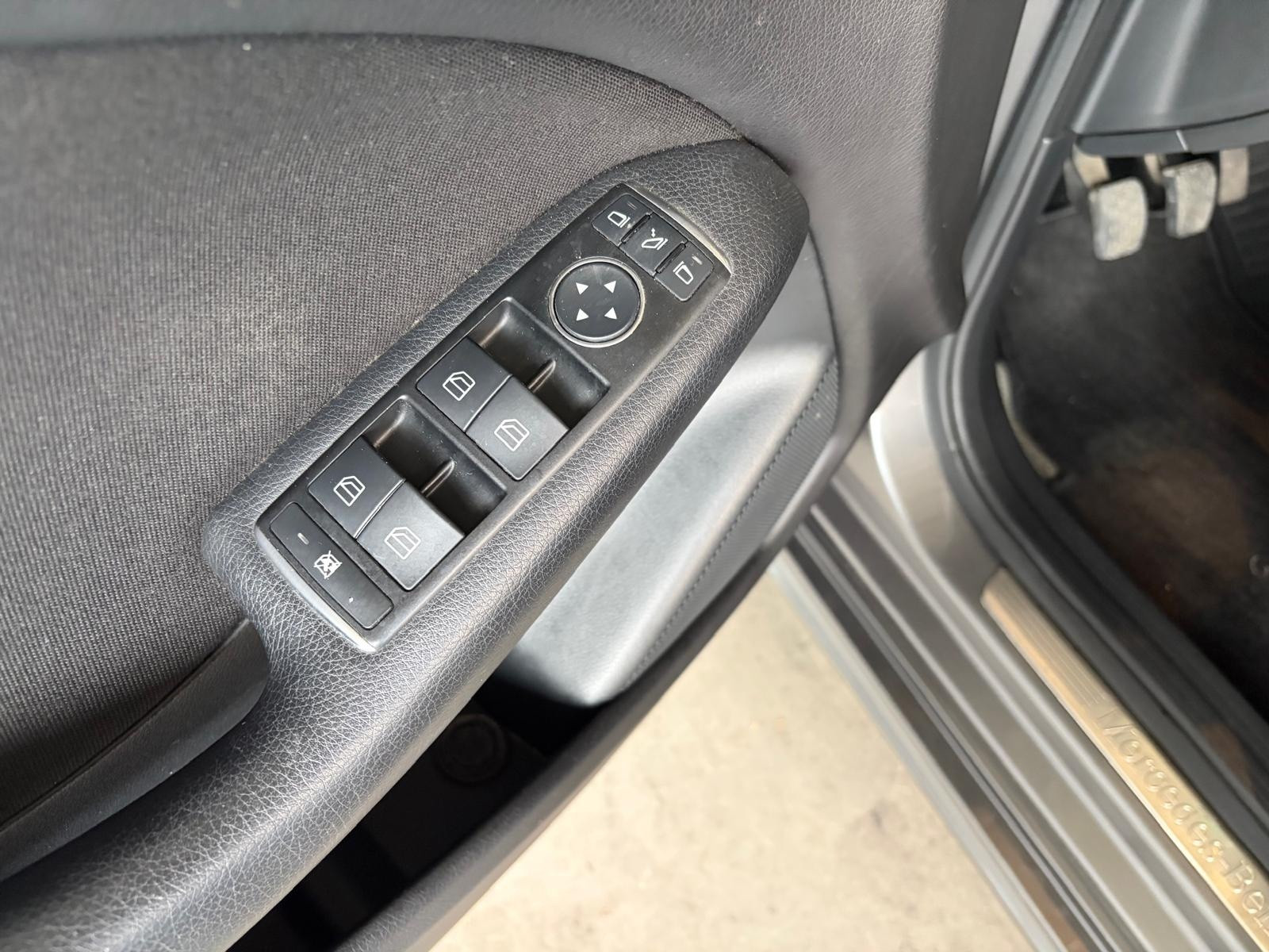 Mercedes-Benz B 180 B 180 CDI BlueEFFICIE… usata a Cuneo - immagine 10