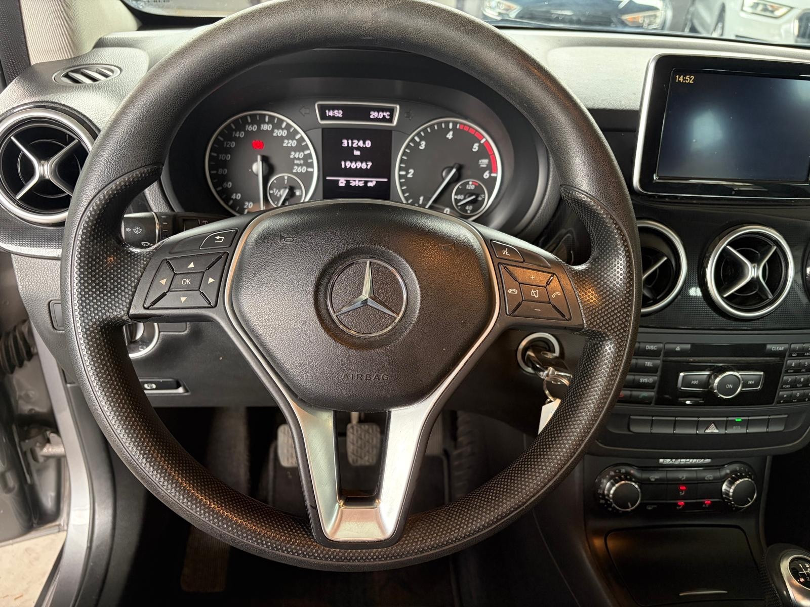 Mercedes-Benz B 180 B 180 CDI BlueEFFICIE… usata a Cuneo - immagine 12
