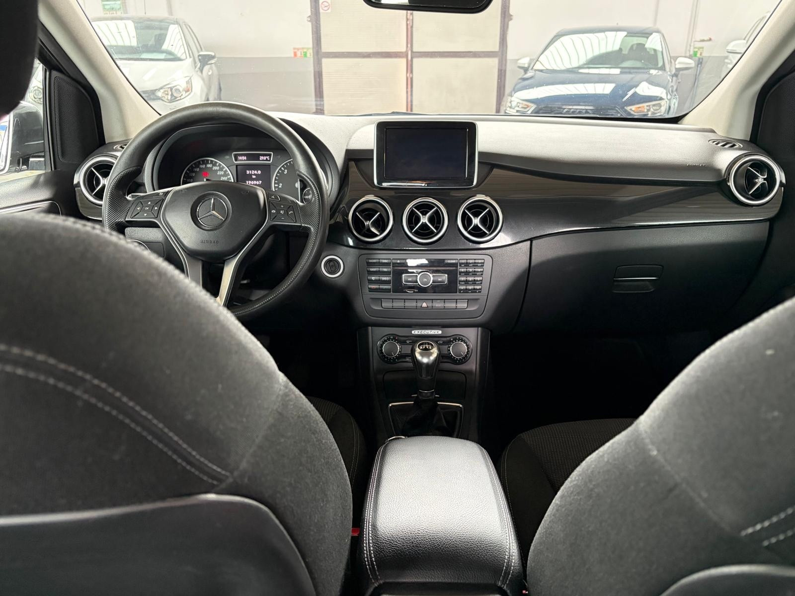 Mercedes-Benz B 180 B 180 CDI BlueEFFICIE… usata a Cuneo - immagine 25