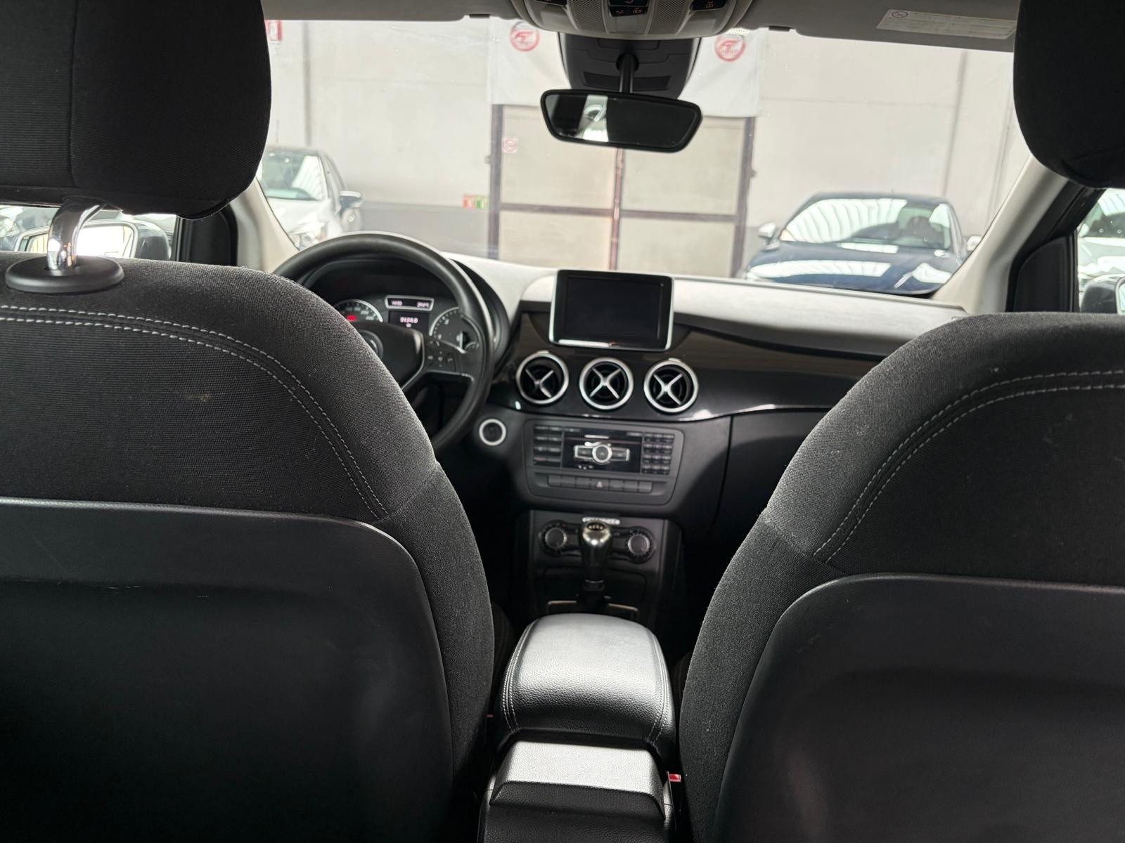 Mercedes-Benz B 180 B 180 CDI BlueEFFICIE… usata a Cuneo - immagine 27