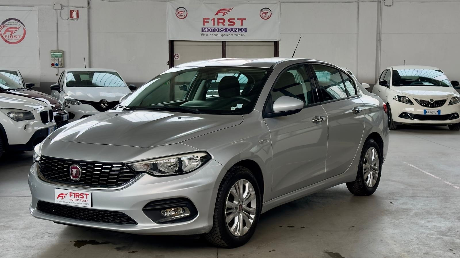 Fiat Tipo Tipo 1.4 4 porte LOUNGE usata a Cuneo - immagine 1