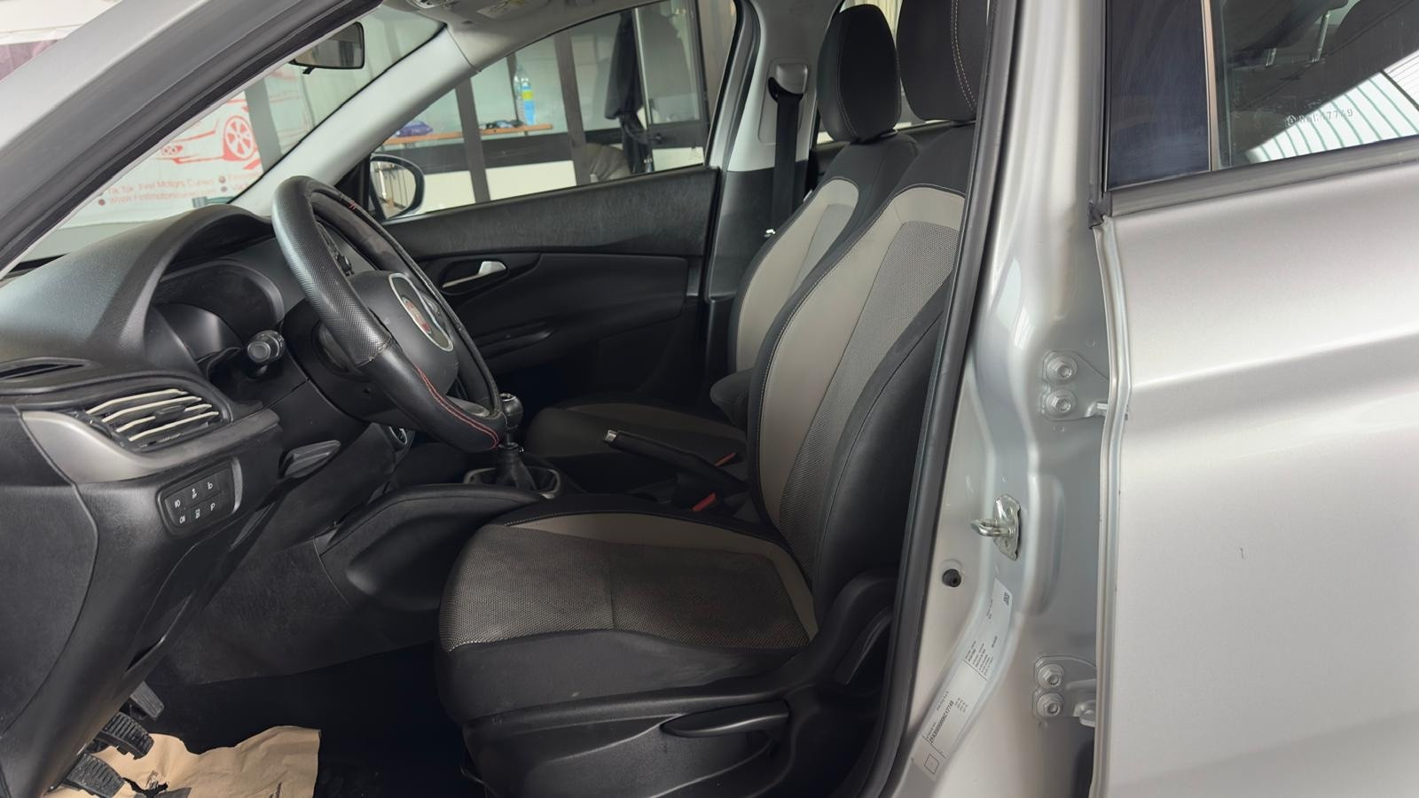 Fiat Tipo Tipo 1.4 4 porte LOUNGE usata a Cuneo - immagine 11