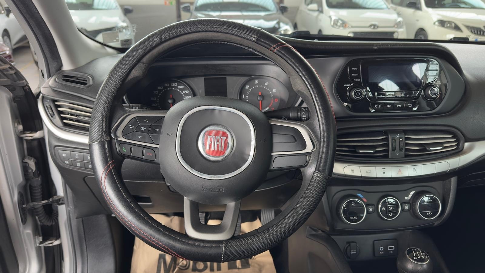 Fiat Tipo Tipo 1.4 4 porte LOUNGE usata a Cuneo - immagine 12