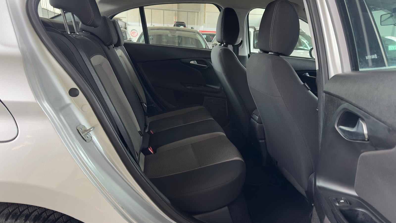 Fiat Tipo Tipo 1.4 4 porte LOUNGE usata a Cuneo - immagine 21