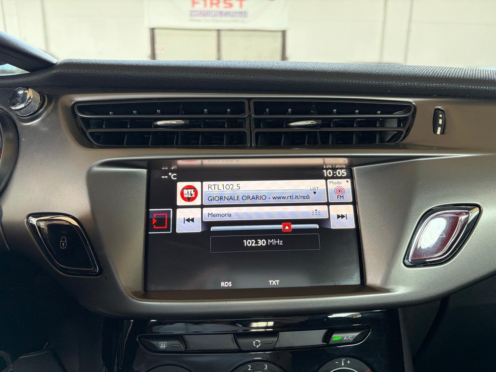 Citroen C3 C3 BlueHDi 75 Live Edition usata a Cuneo - immagine 14