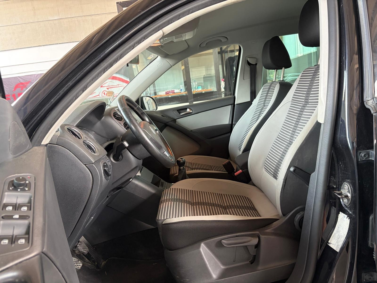 Volkswagen Tiguan Tiguan 2.0 TDI 170 CV D… usata a Cuneo - immagine 11
