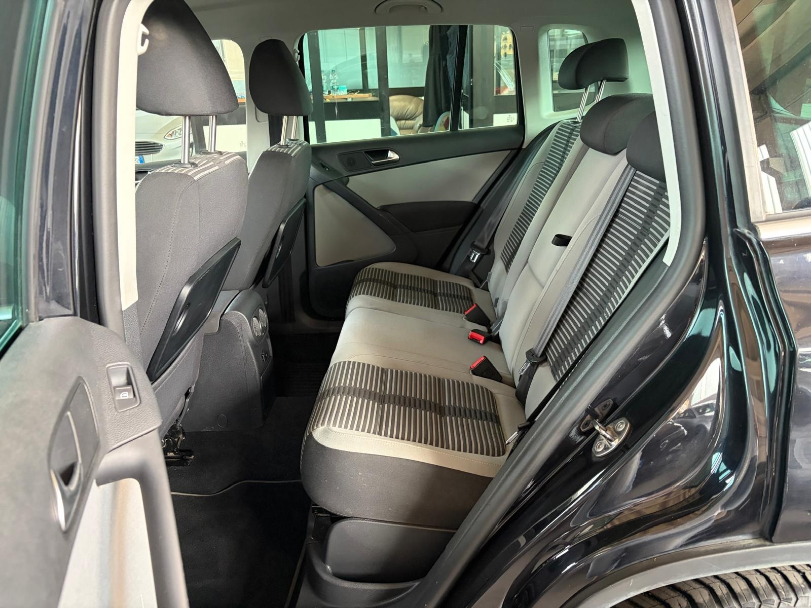 Volkswagen Tiguan Tiguan 2.0 TDI 170 CV D… usata a Cuneo - immagine 21