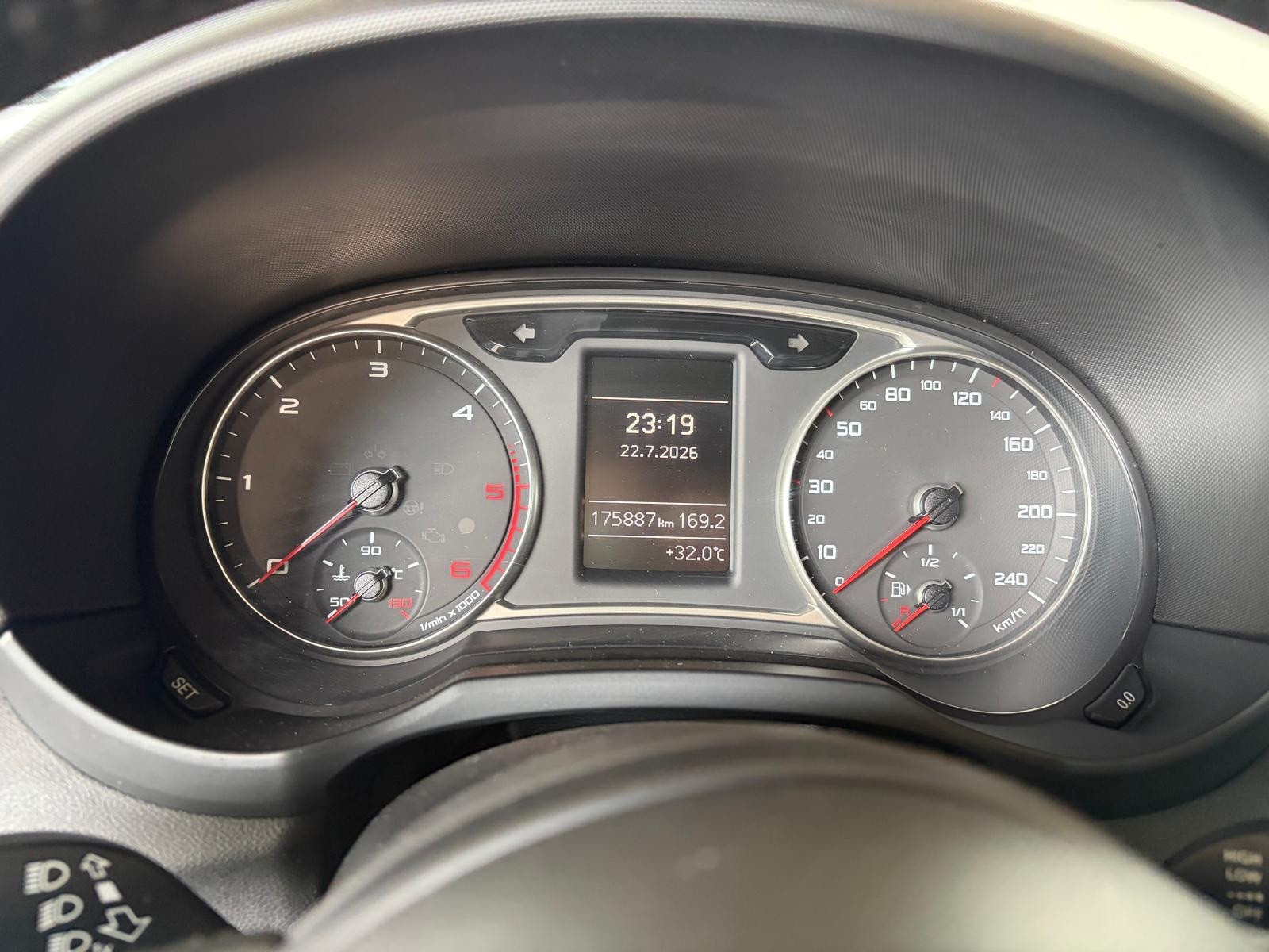 Audi A1 A1 1.6 TDI S line edition plus usata a Cuneo - immagine 12