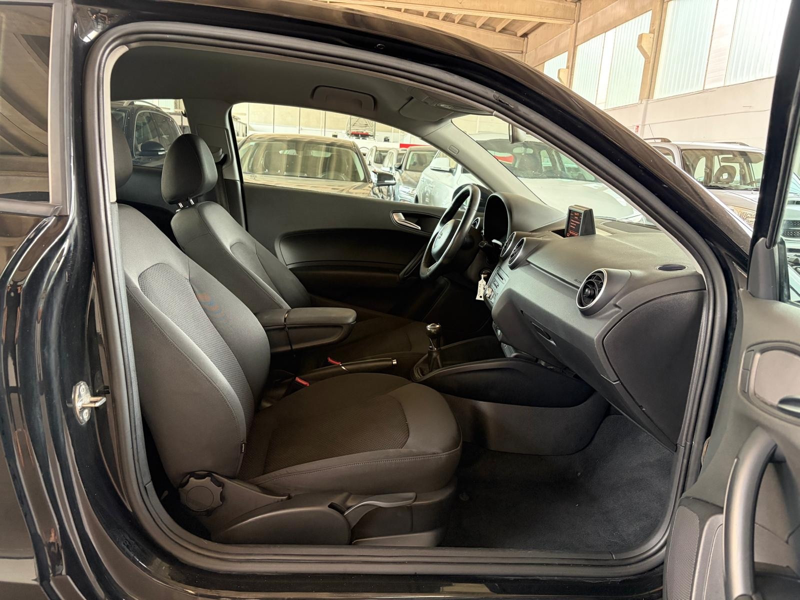 Audi A1 A1 1.6 TDI S line edition plus usata a Cuneo - immagine 22