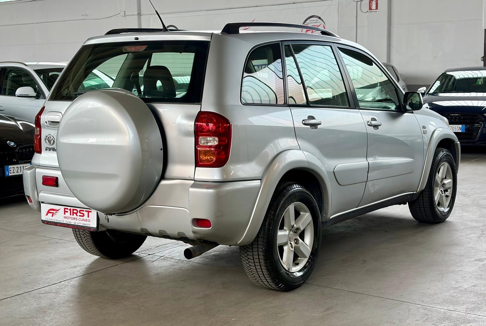 Toyota RAV 4 RAV4 2.0 Tdi D-4D cat 5 port… usata a Cuneo - immagine 5