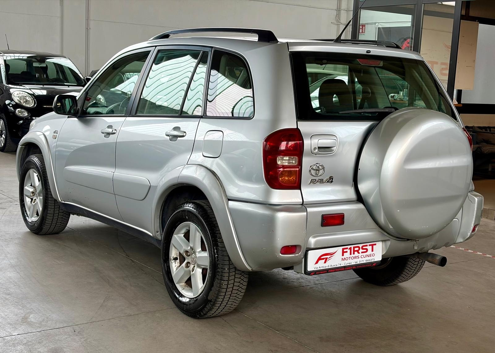 Toyota RAV 4 RAV4 2.0 Tdi D-4D cat 5 port… usata a Cuneo - immagine 7