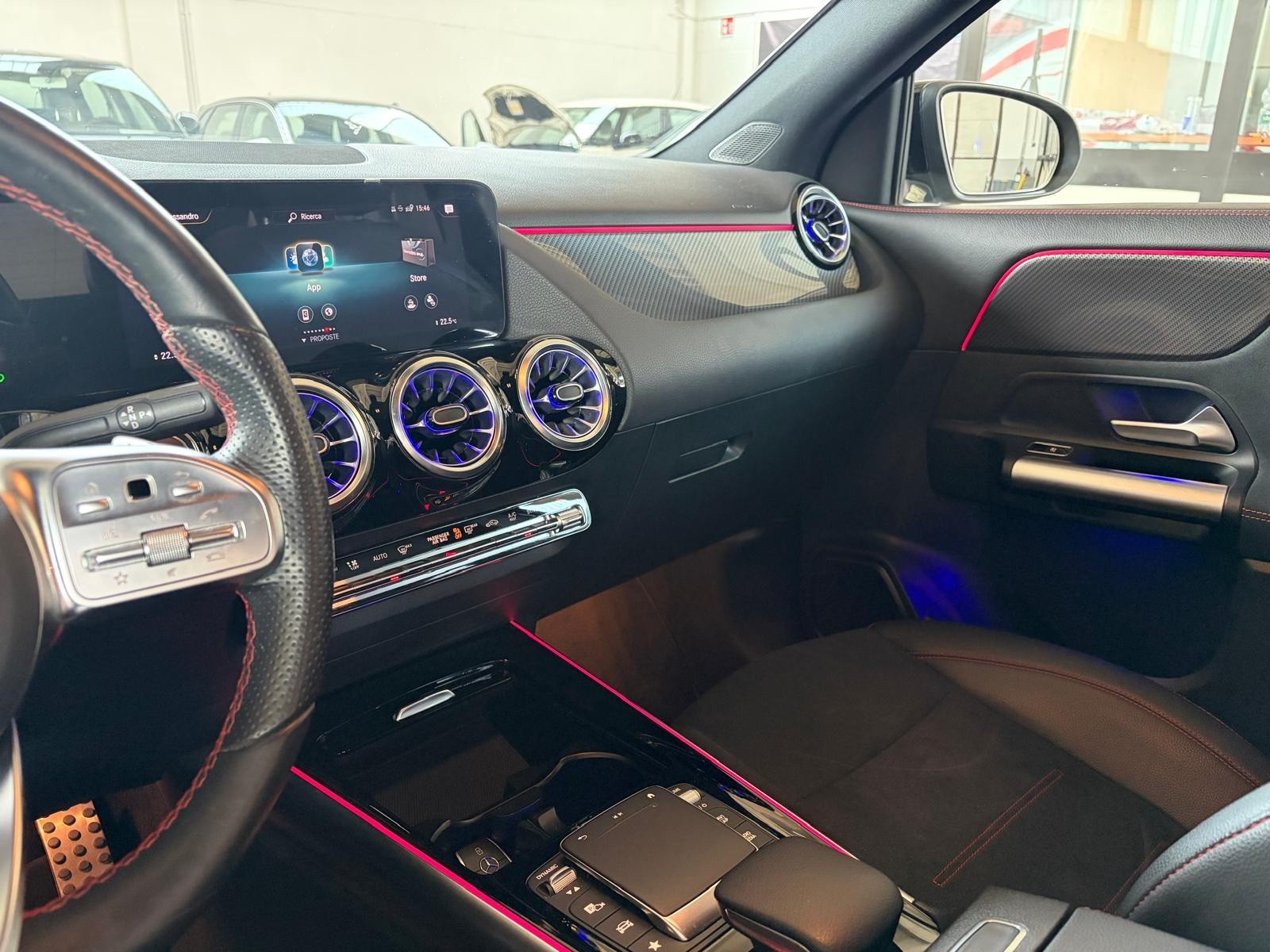Mercedes-Benz GLA 220 GLA 200 d Automatic… usata a Cuneo - immagine 26