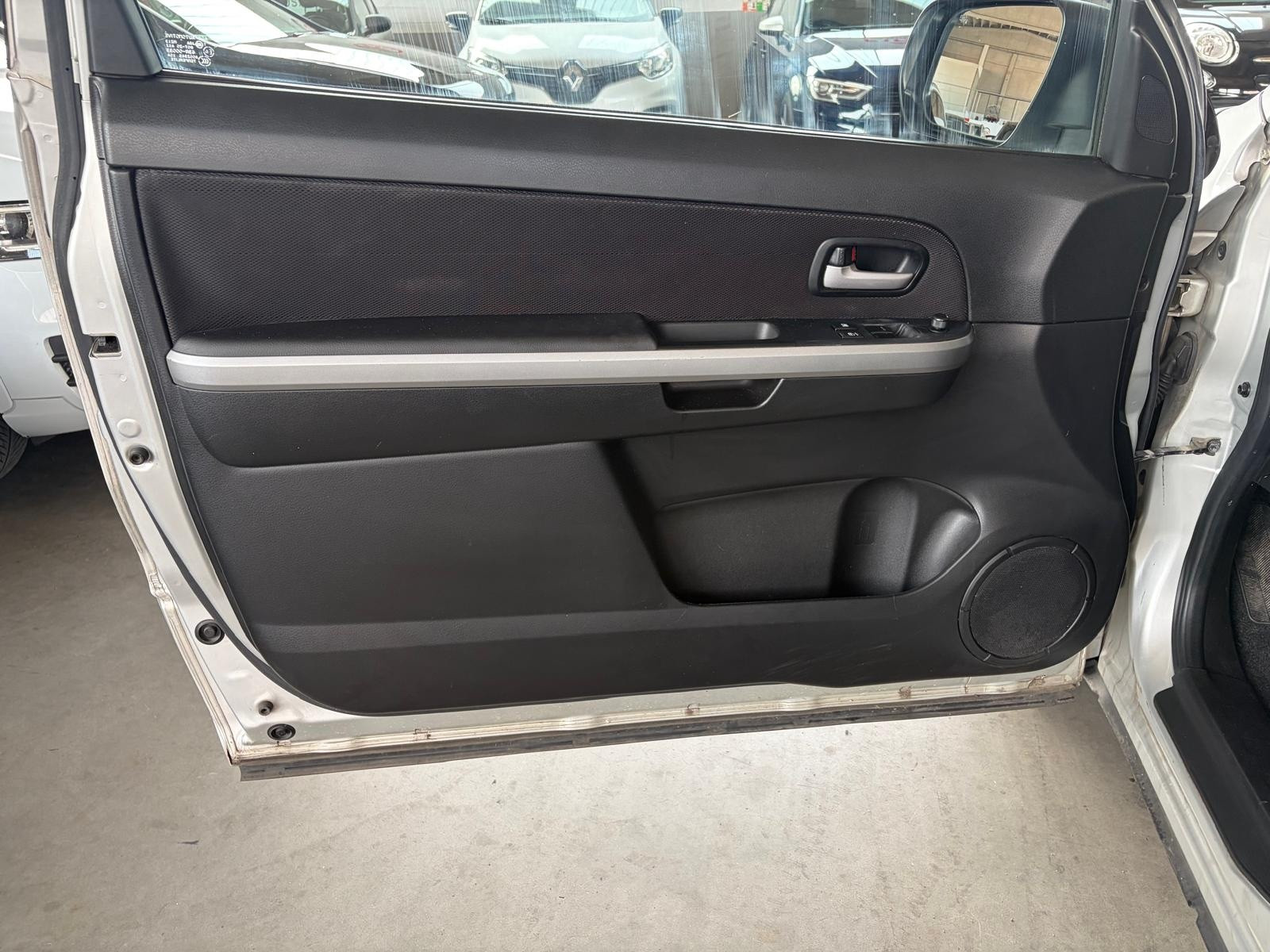 Suzuki Grand Vitara Grand Vitara 1.9 DDiS… usata a Cuneo - immagine 10