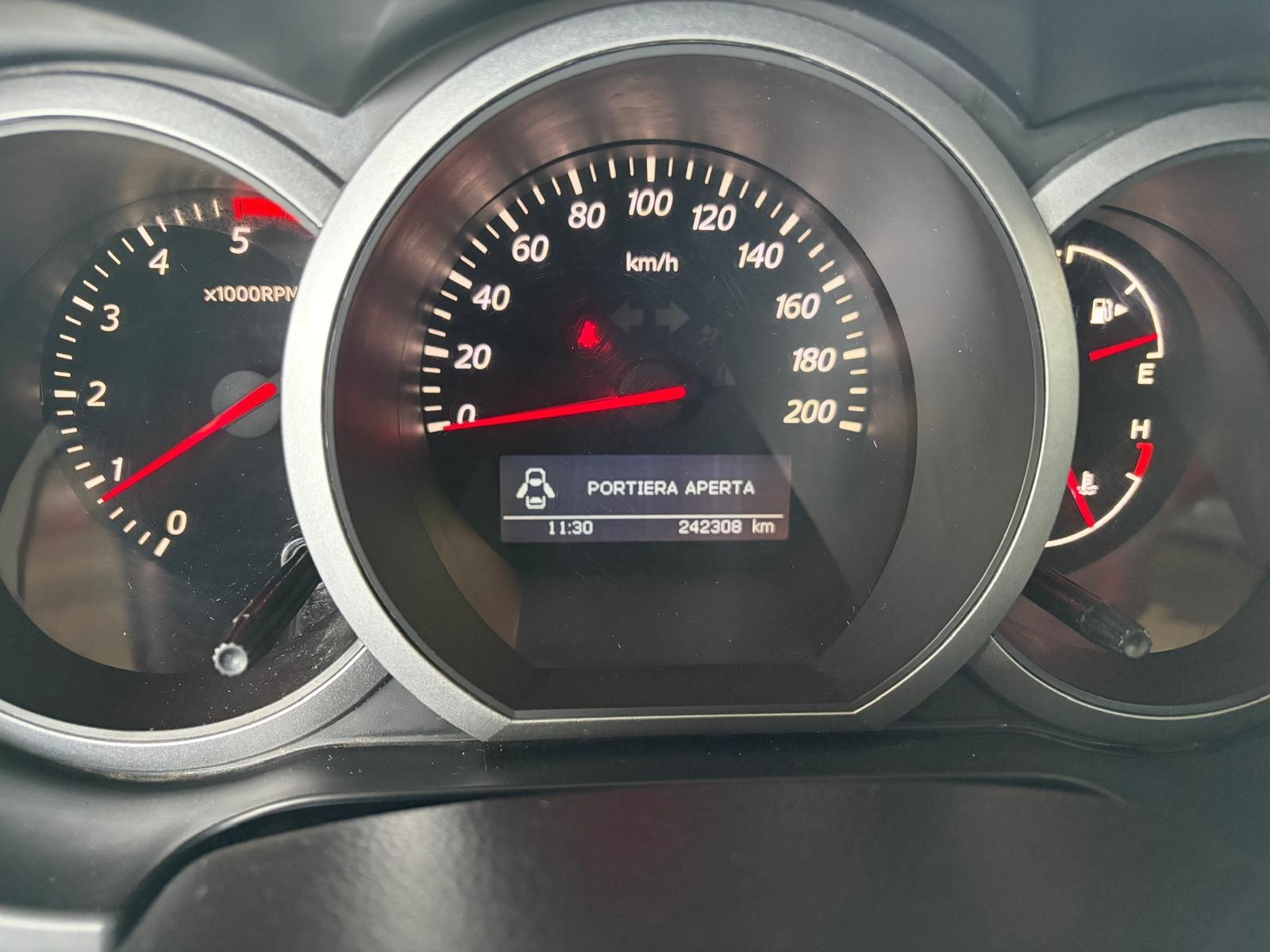 Suzuki Grand Vitara Grand Vitara 1.9 DDiS… usata a Cuneo - immagine 13