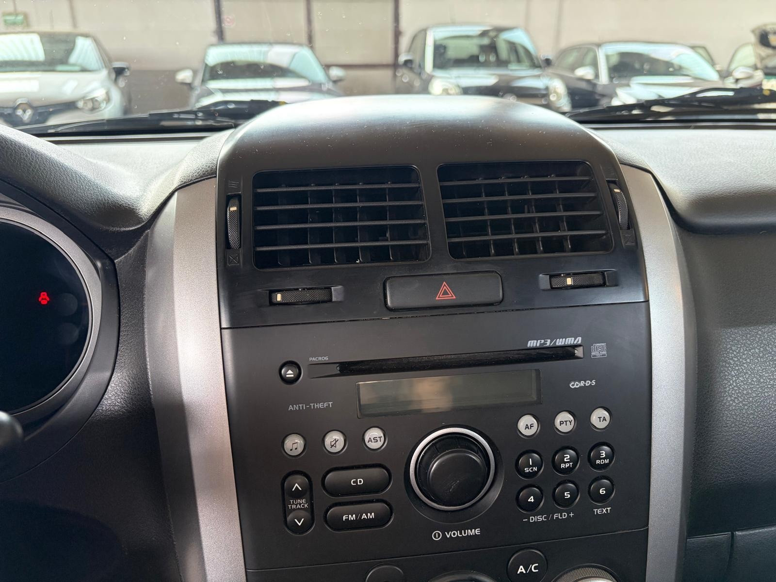 Suzuki Grand Vitara Grand Vitara 1.9 DDiS… usata a Cuneo - immagine 15