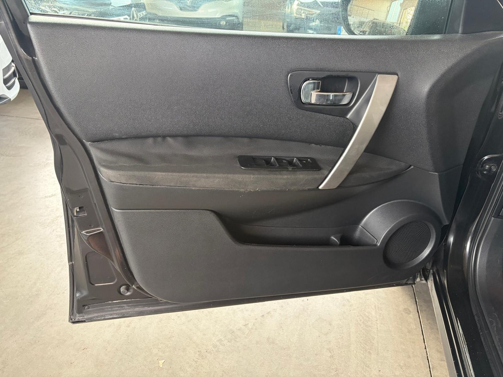 Nissan Qashqai Qashqai 1.6 16V Tekna usata a Cuneo - immagine 10