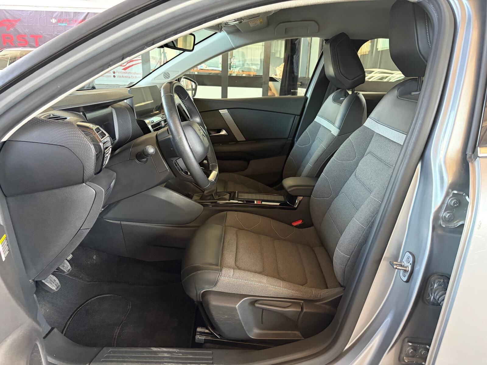 Citroen C4 C4 PureTech 130 S&S Shine usata a Cuneo - immagine 11