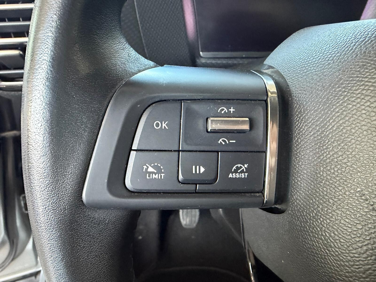 Citroen C4 C4 PureTech 130 S&S Shine usata a Cuneo - immagine 14