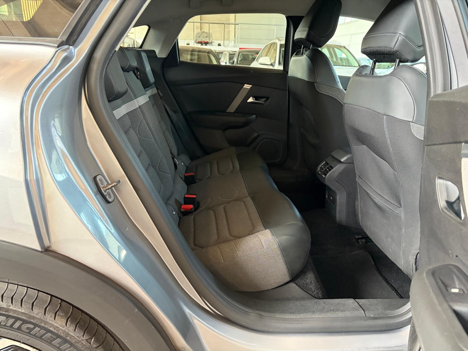 Citroen C4 C4 PureTech 130 S&S Shine usata a Cuneo - immagine 26