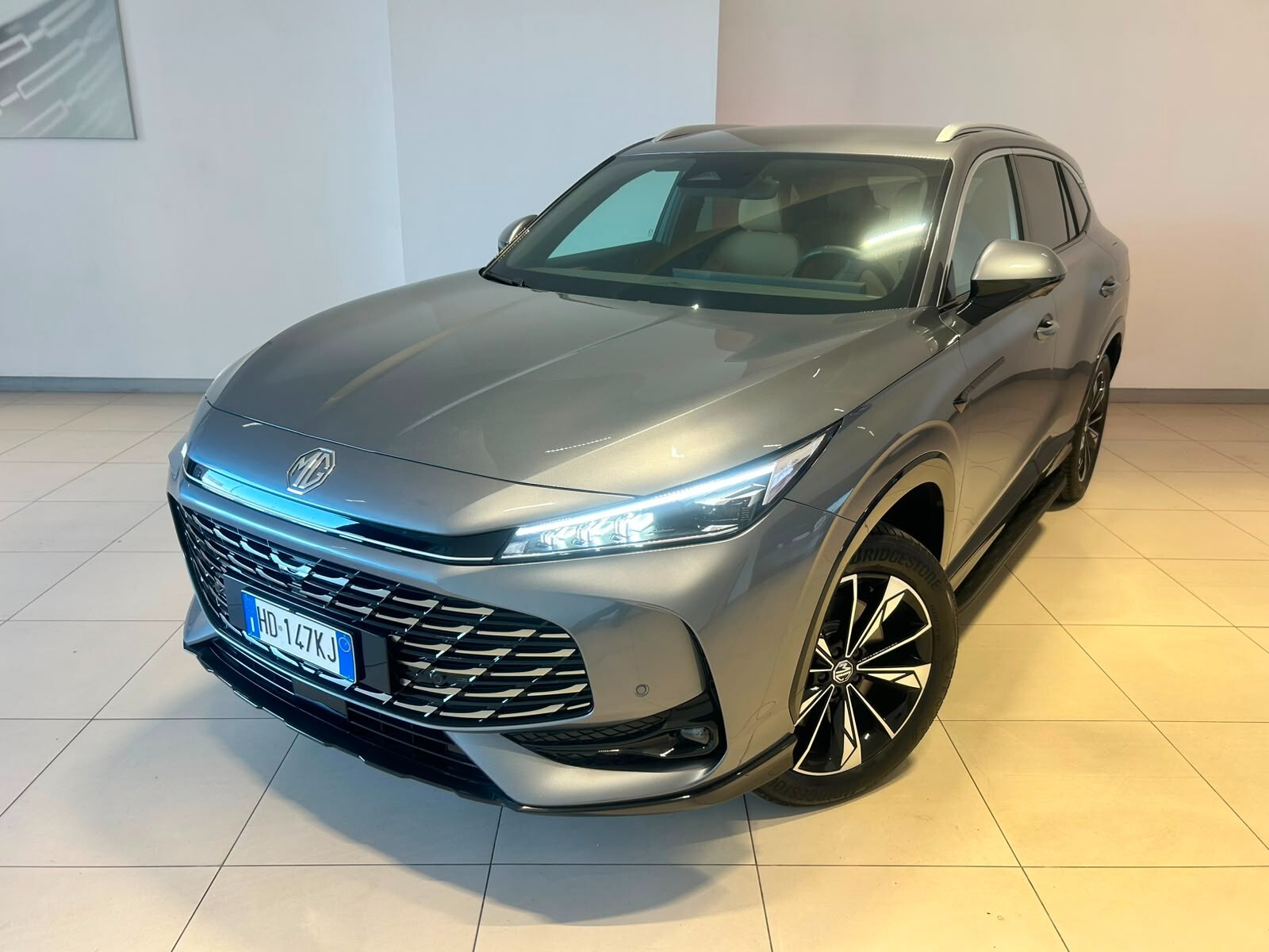 Mg HS PHEV Luxury  *SENZA OBBLIGO DI FINANZIAMENTO*