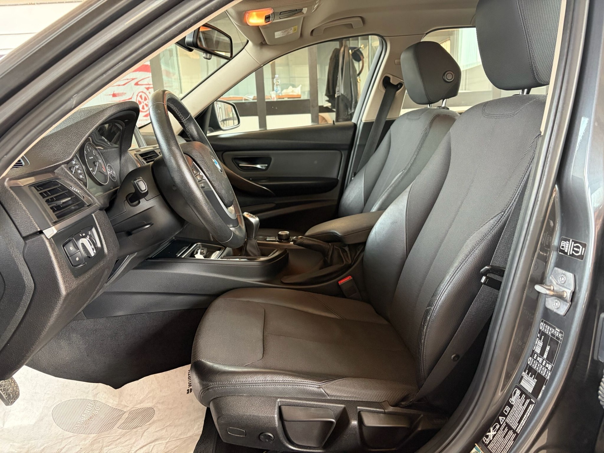 Bmw 318 318d Msport usata a Cuneo - immagine 12