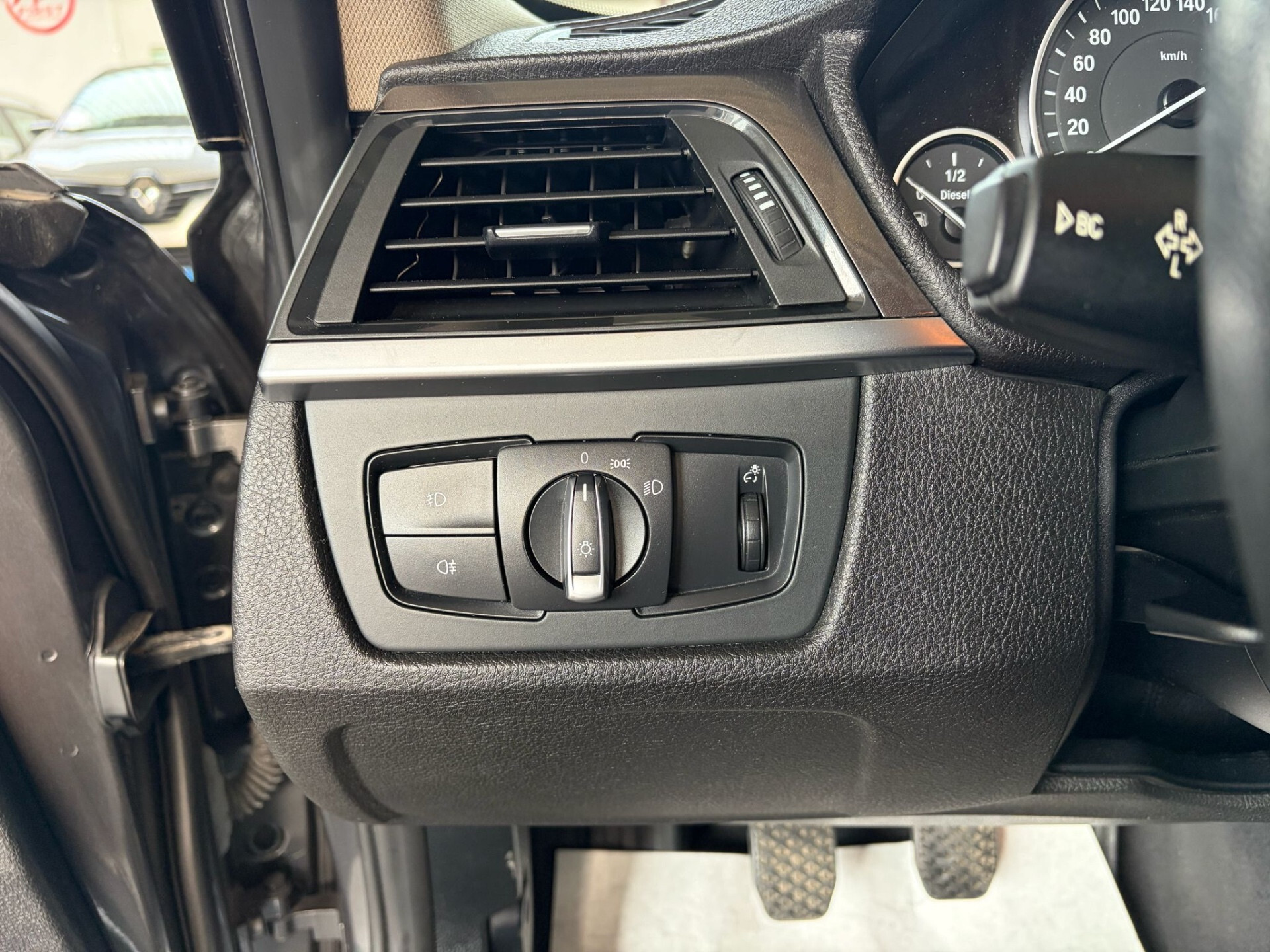 Bmw 318 318d Msport usata a Cuneo - immagine 13
