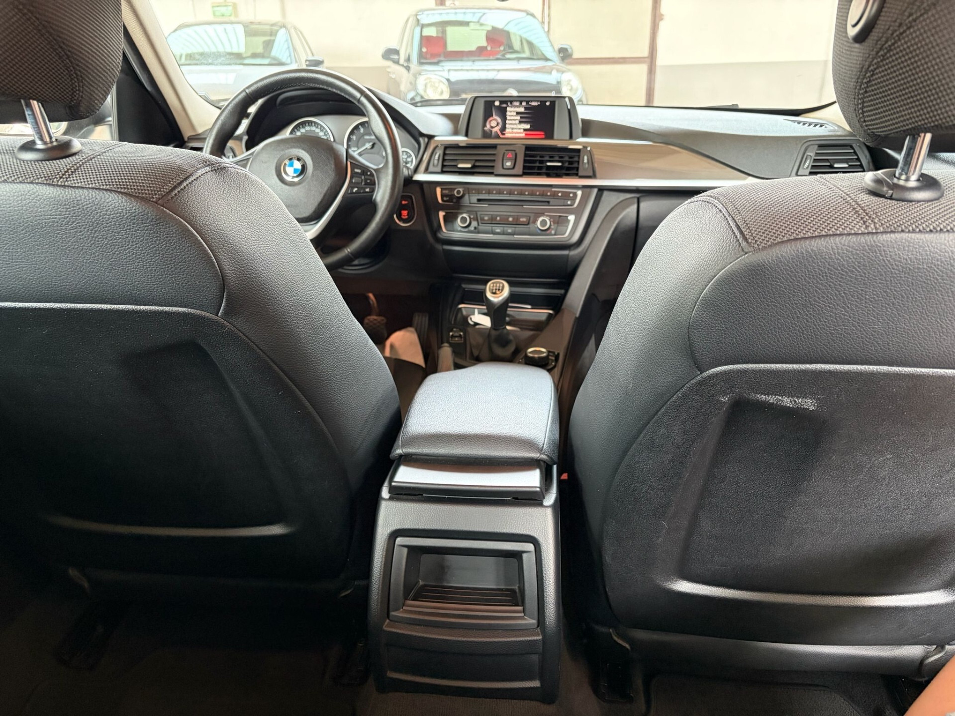 Bmw 318 318d Msport usata a Cuneo - immagine 27