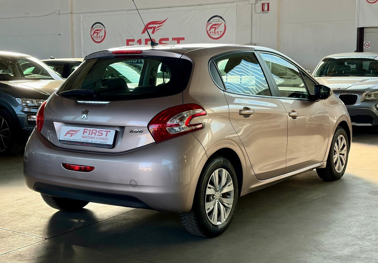 Peugeot 208 1.2 VTi 82 CV 5 porte Allure usata a Cuneo - immagine 5
