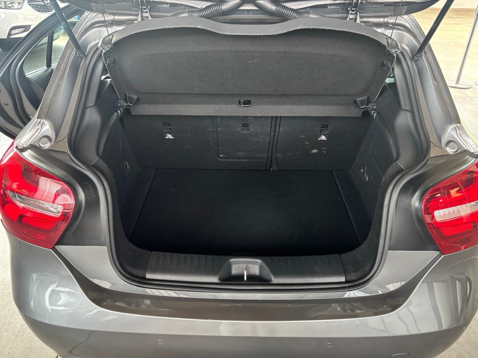 Mercedes-Benz A 180 A 180 d Automatic Spo… usata a Cuneo - immagine 9