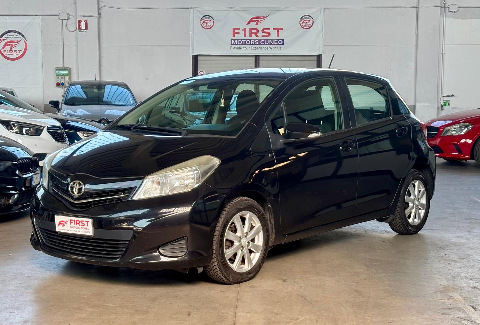 Toyota Yaris Yaris 1.4 D-4D 5 porte Lounge usata a Cuneo - immagine 1