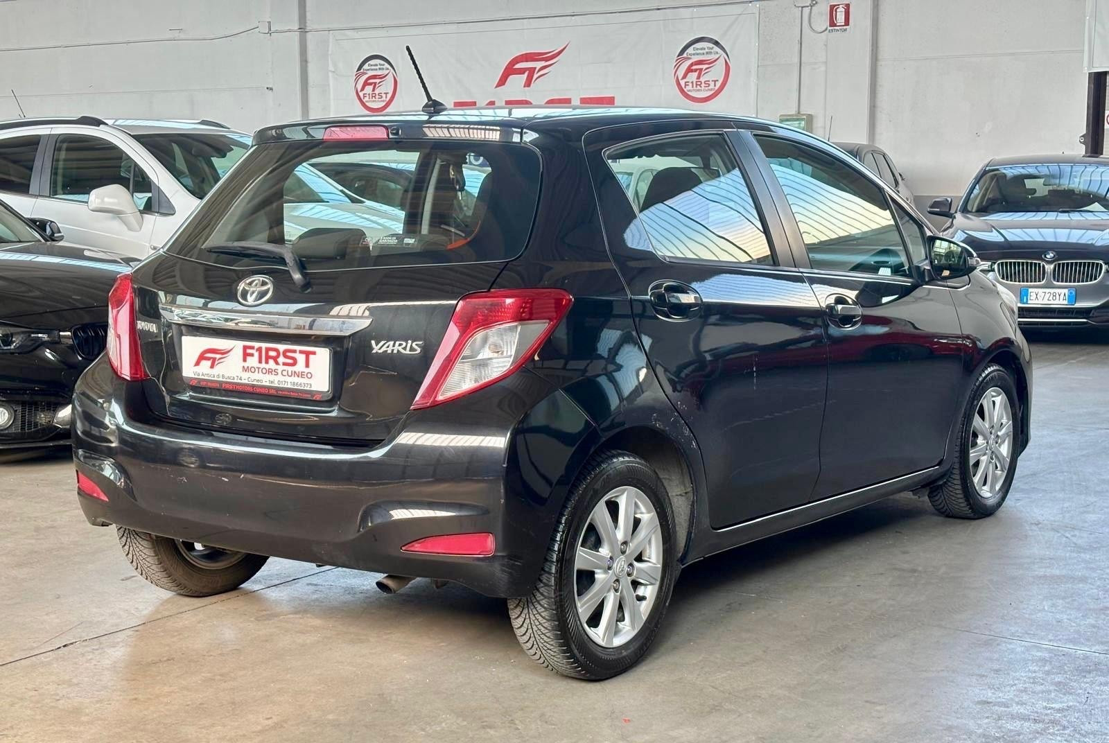 Toyota Yaris Yaris 1.4 D-4D 5 porte Lounge usata a Cuneo - immagine 5