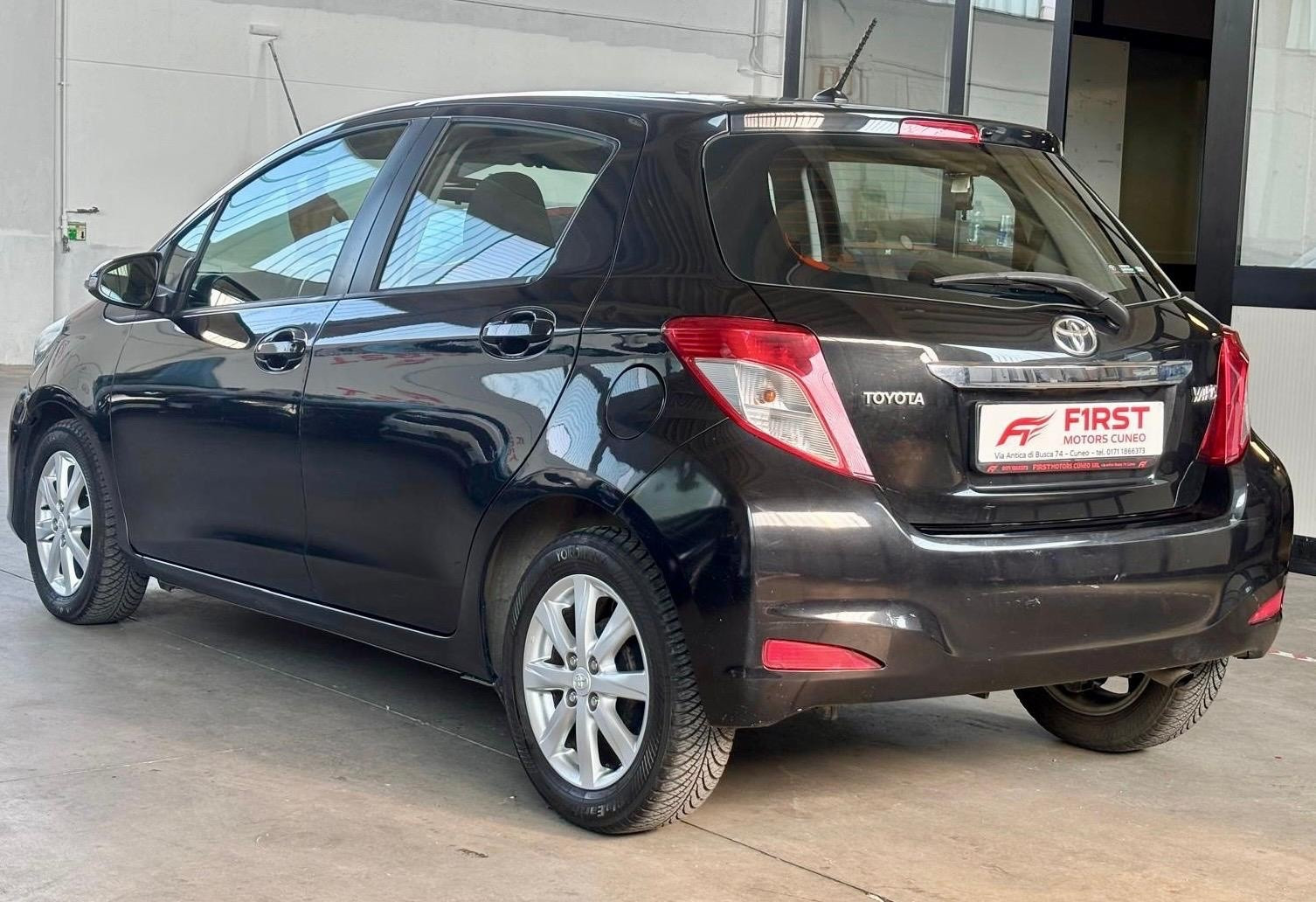 Toyota Yaris Yaris 1.4 D-4D 5 porte Lounge usata a Cuneo - immagine 7