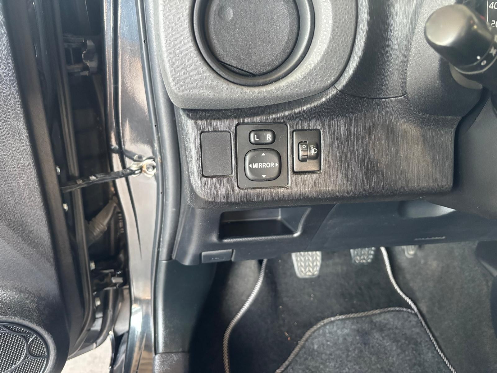 Toyota Yaris Yaris 1.4 D-4D 5 porte Lounge usata a Cuneo - immagine 11