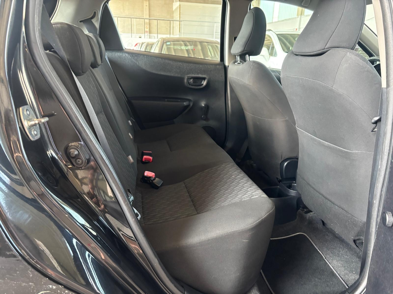 Toyota Yaris Yaris 1.4 D-4D 5 porte Lounge usata a Cuneo - immagine 21