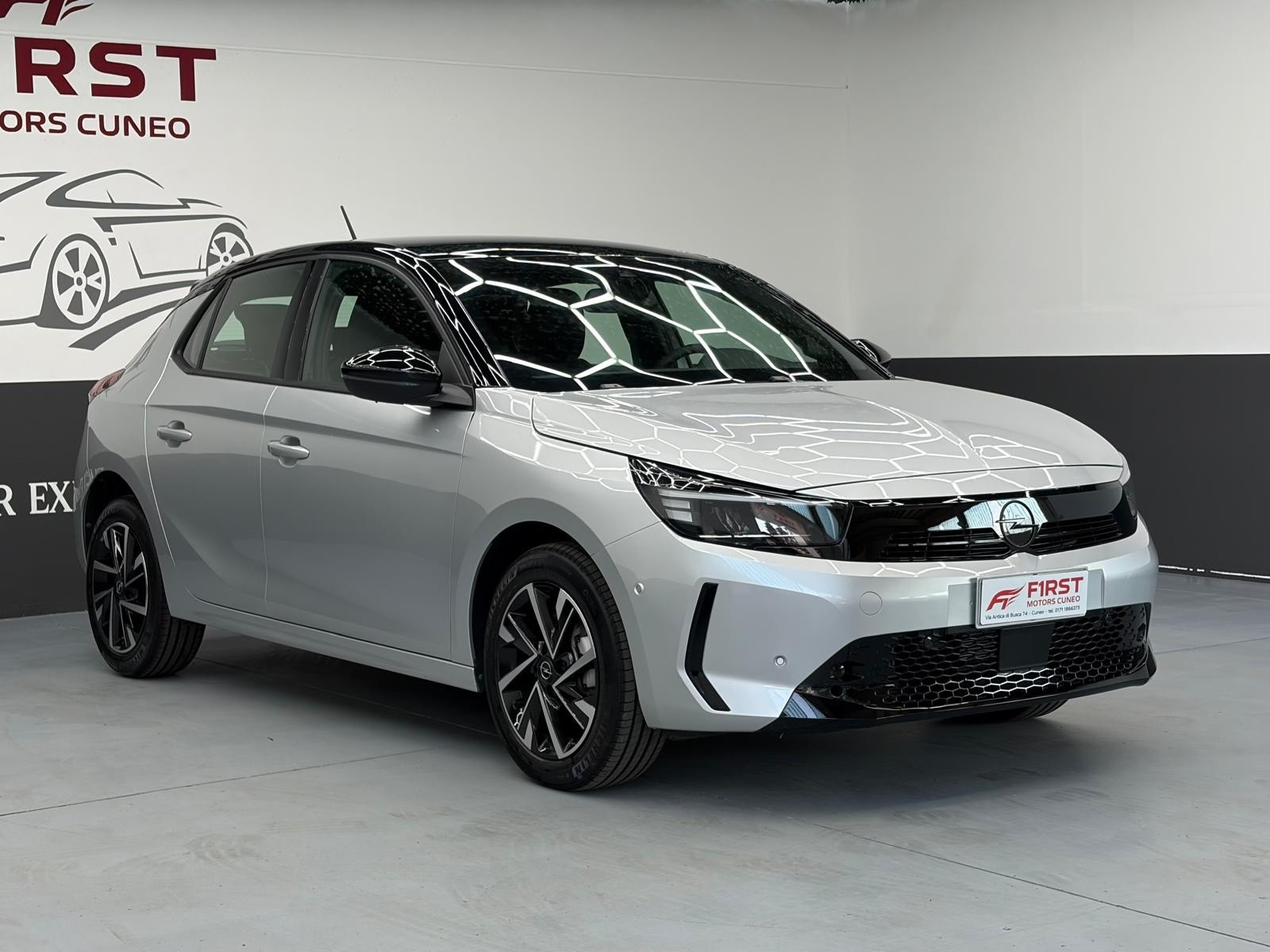 Opel Corsa Corsa 1.2 100 CV GS usata a Cuneo - immagine 2