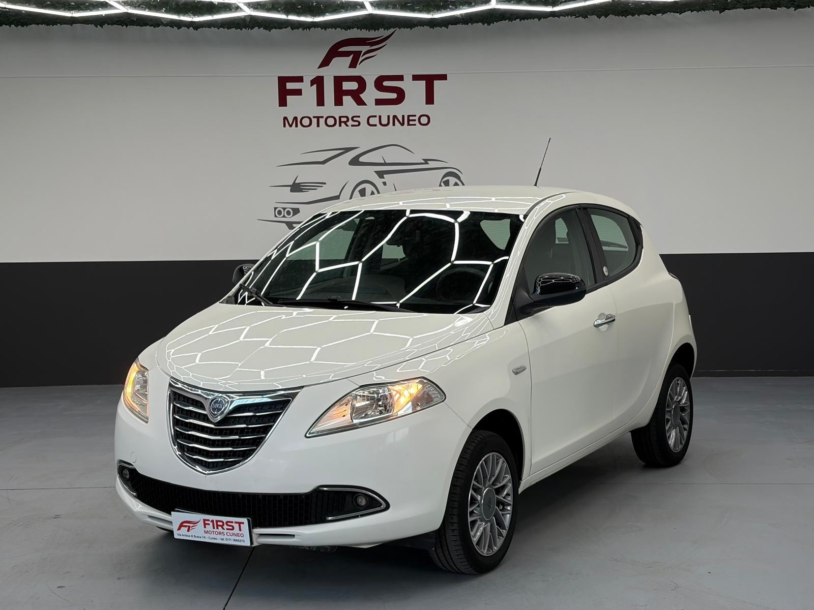 Lancia Ypsilon Ypsilon 0.9 TwinAir 85 CV… usata a Cuneo - immagine 1