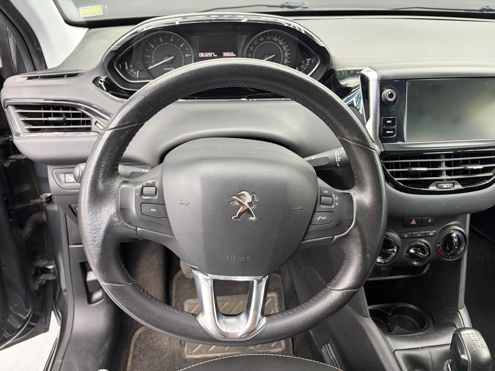 Peugeot 208 PureTech 82 5 porte Allure usata a Cuneo - immagine 13