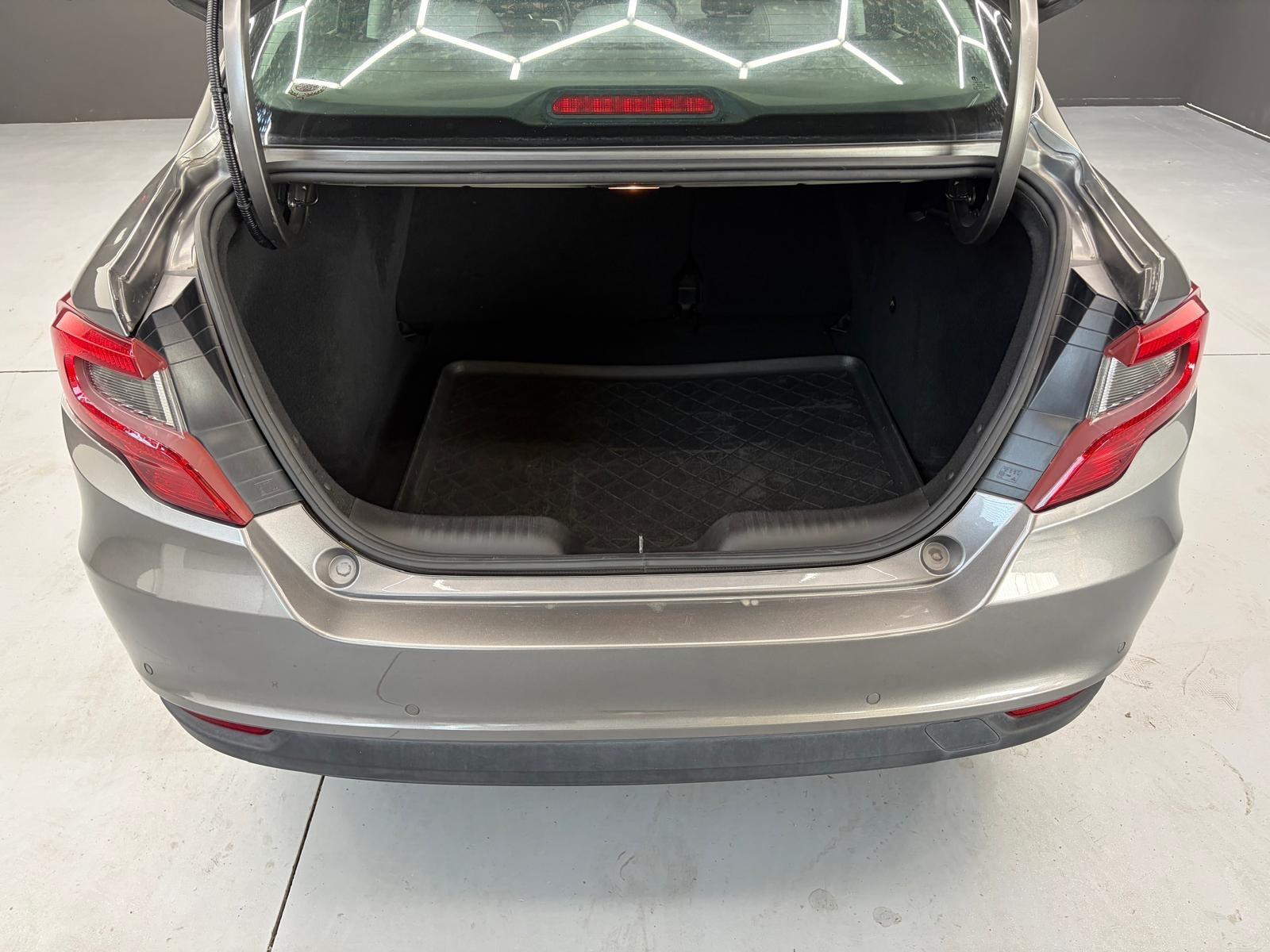 Fiat Tipo Tipo 1.3 Mjt 4 porte Lounge usata a Cuneo - immagine 9