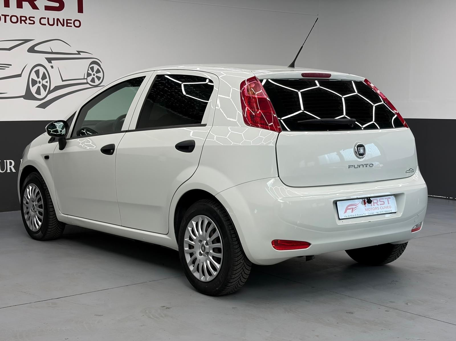 Fiat Punto PUNTO 1.3 MJT II SES 95 CV 5P… usata a Cuneo - immagine 7