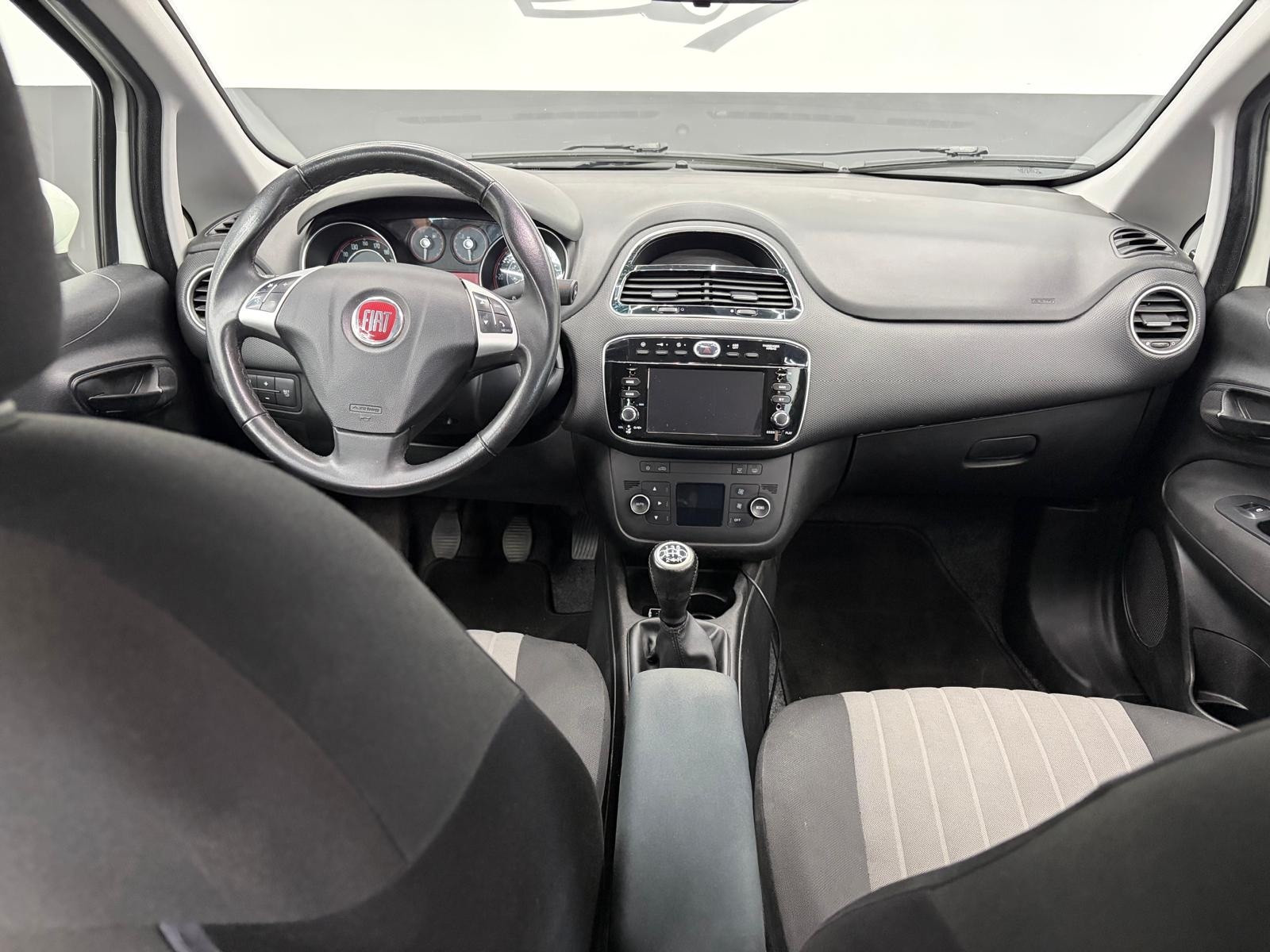 Fiat Punto PUNTO 1.3 MJT II SES 95 CV 5P… usata a Cuneo - immagine 23