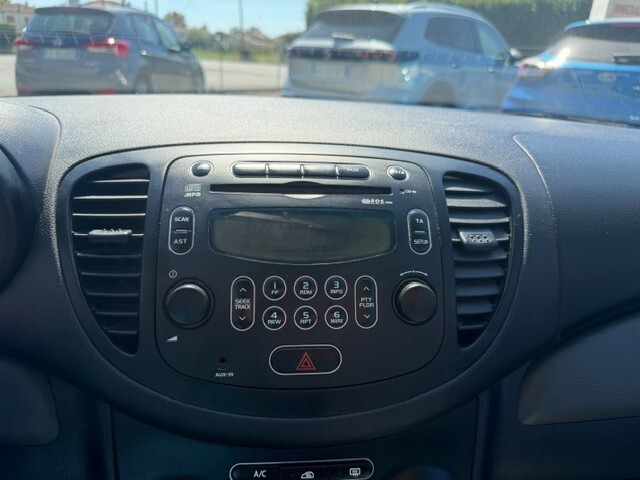 Hyundai i10 1.1 12V Active KM ORIGINALI !! ?>